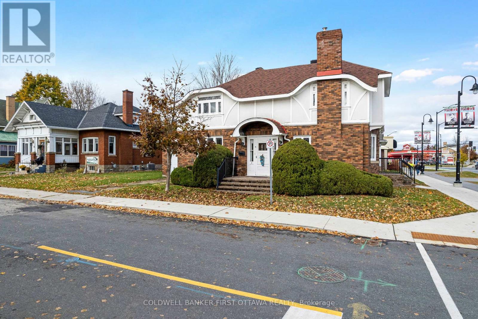 2 Gladstone Avenue, Smiths Falls, Ontario K7A 1R3 - Photo 6 - X12557184