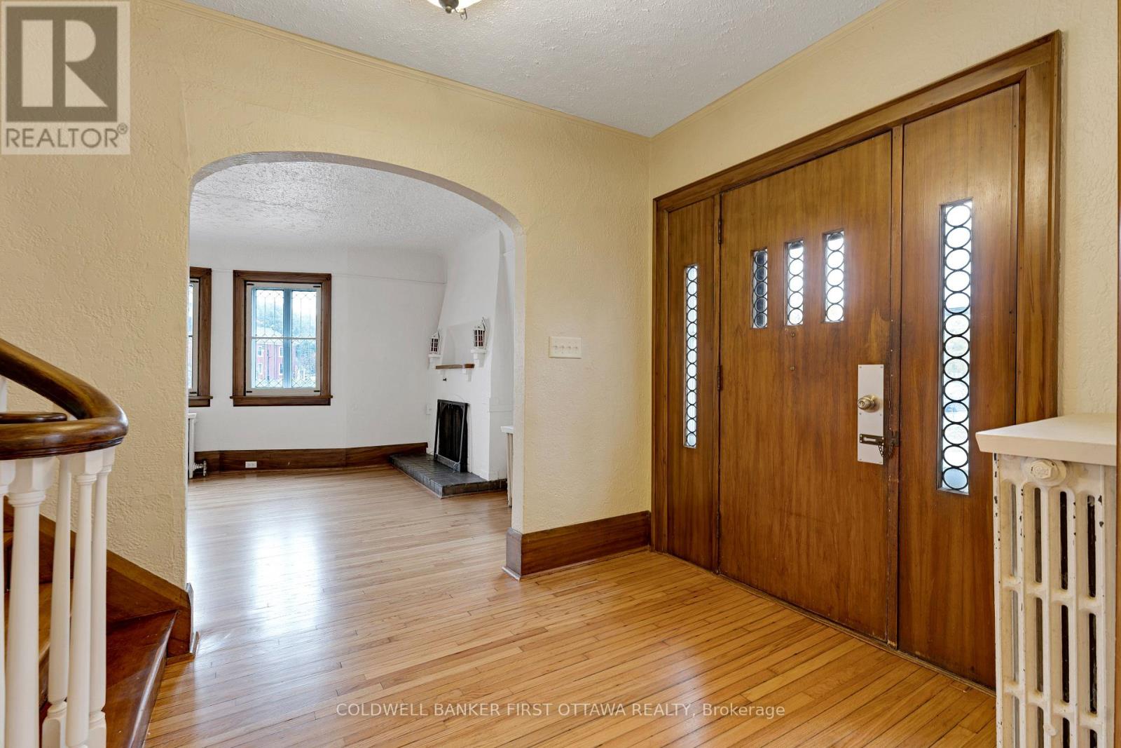 2 Gladstone Avenue, Smiths Falls, Ontario K7A 1R3 - Photo 7 - X12557184