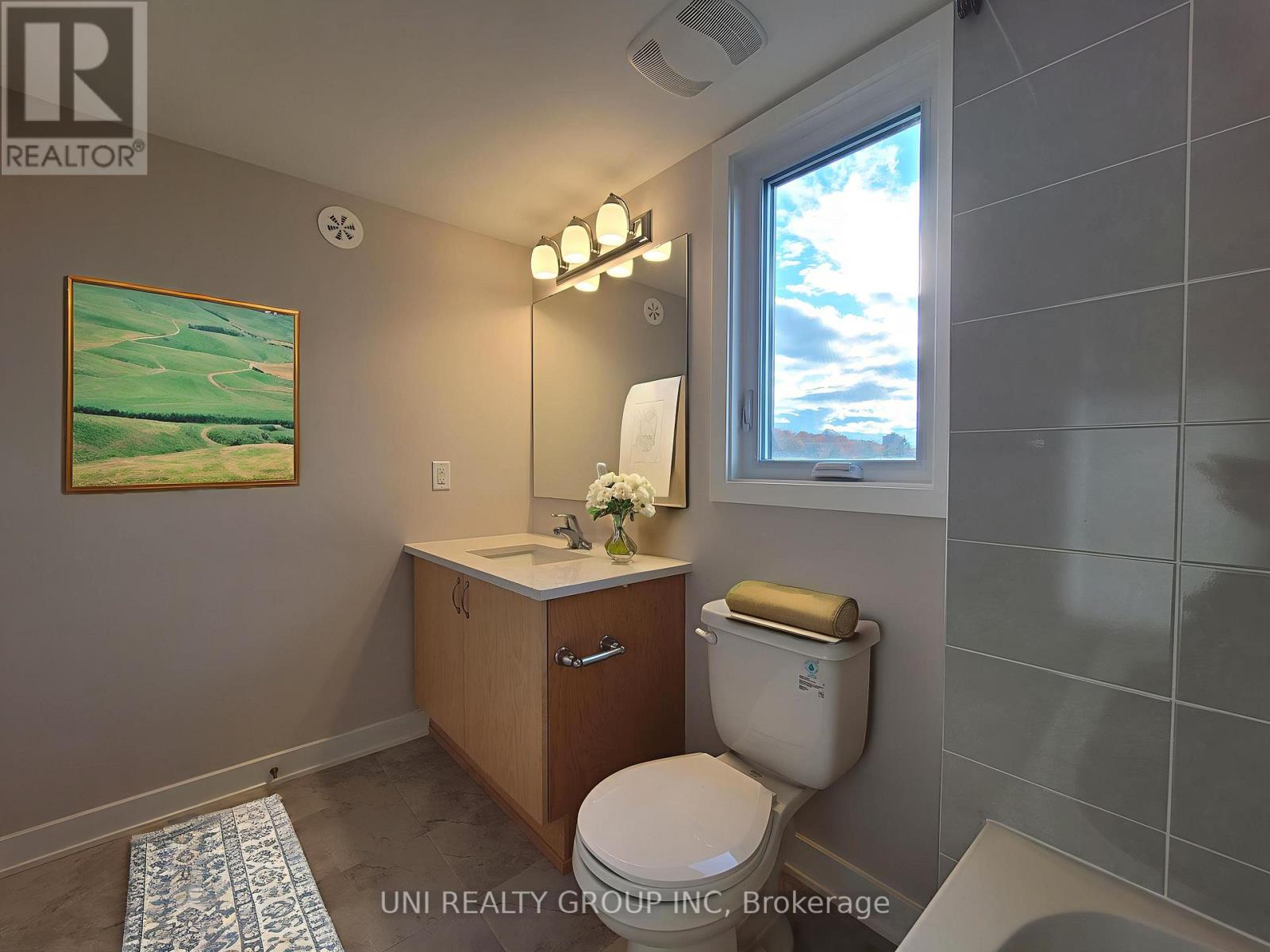 702 Mishi Private, Ottawa, Ontario K1K 5C5 - Photo 22 - X12557132