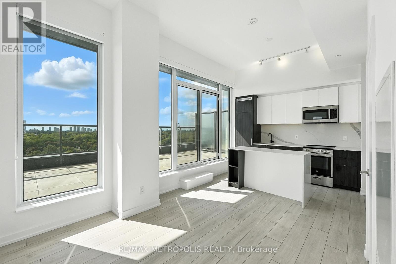 815 - 500 Dupont Street, Toronto, Ontario  M6G 0B8 - Photo 4 - C12557194