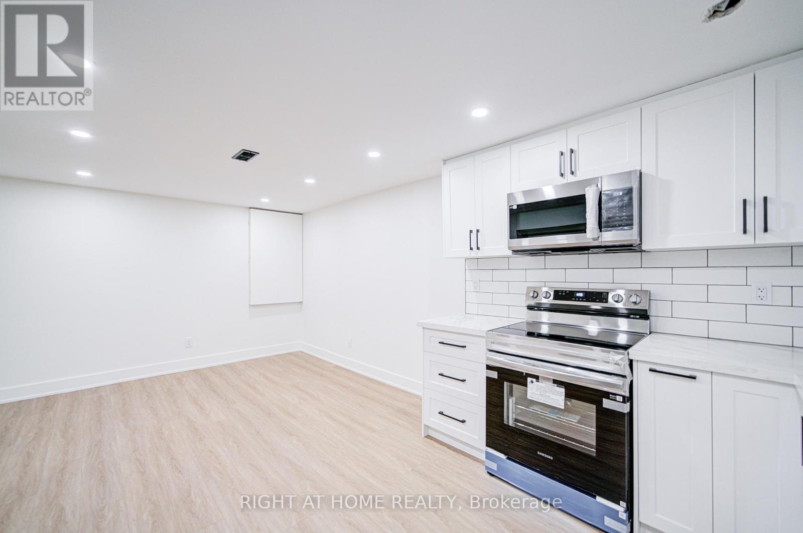 705 Glenforest Street, Oshawa, Ontario  L1J 5E9 - Photo 11 - E12557144