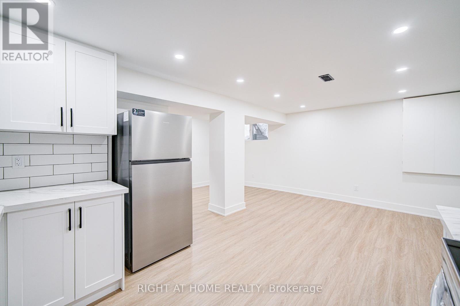 705 Glenforest Street, Oshawa, Ontario  L1J 5E9 - Photo 15 - E12557144