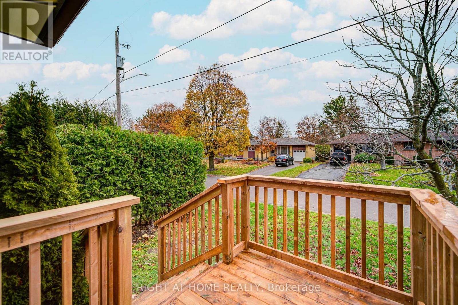 705 Glenforest Street, Oshawa, Ontario  L1J 5E9 - Photo 3 - E12557144