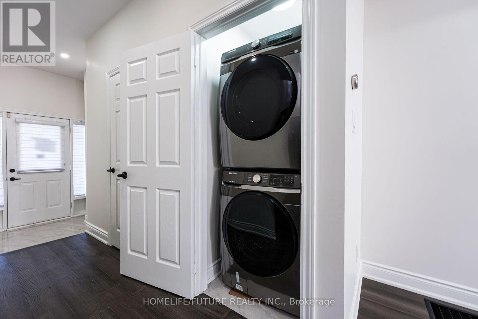 203 Raleigh Avenue, Toronto, Ontario  M1K 1A5 - Photo 12 - E12557170