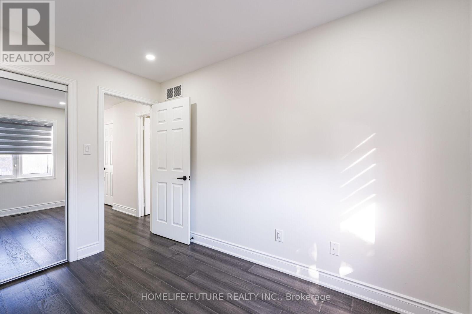 203 Raleigh Avenue, Toronto, Ontario  M1K 1A5 - Photo 14 - E12557170