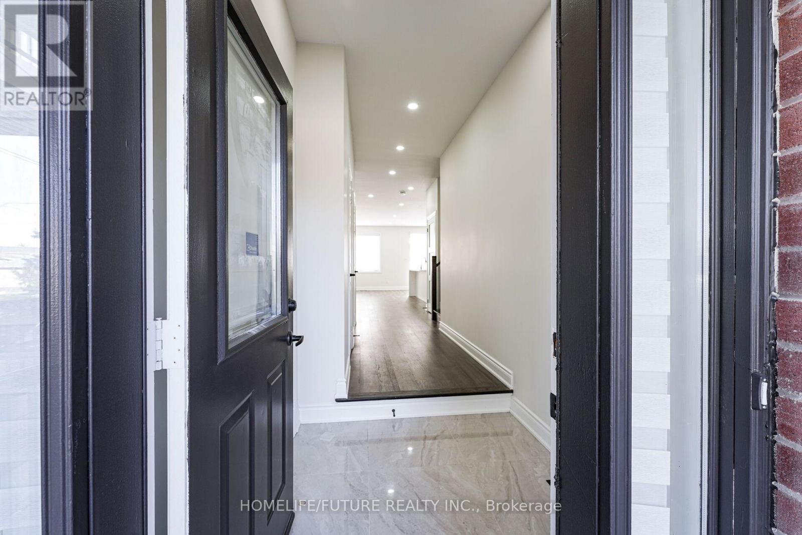 203 Raleigh Avenue, Toronto, Ontario  M1K 1A5 - Photo 6 - E12557170