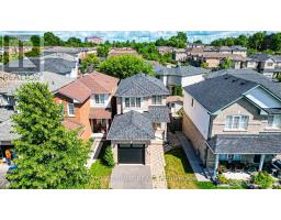 MAIN FLOOR - 211 ANDONA CRESCENT, Toronto, Ontario