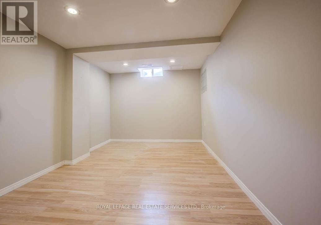 2431 Newcastle Crescent, Oakville, Ontario  L6M 4P9 - Photo 29 - W12538194