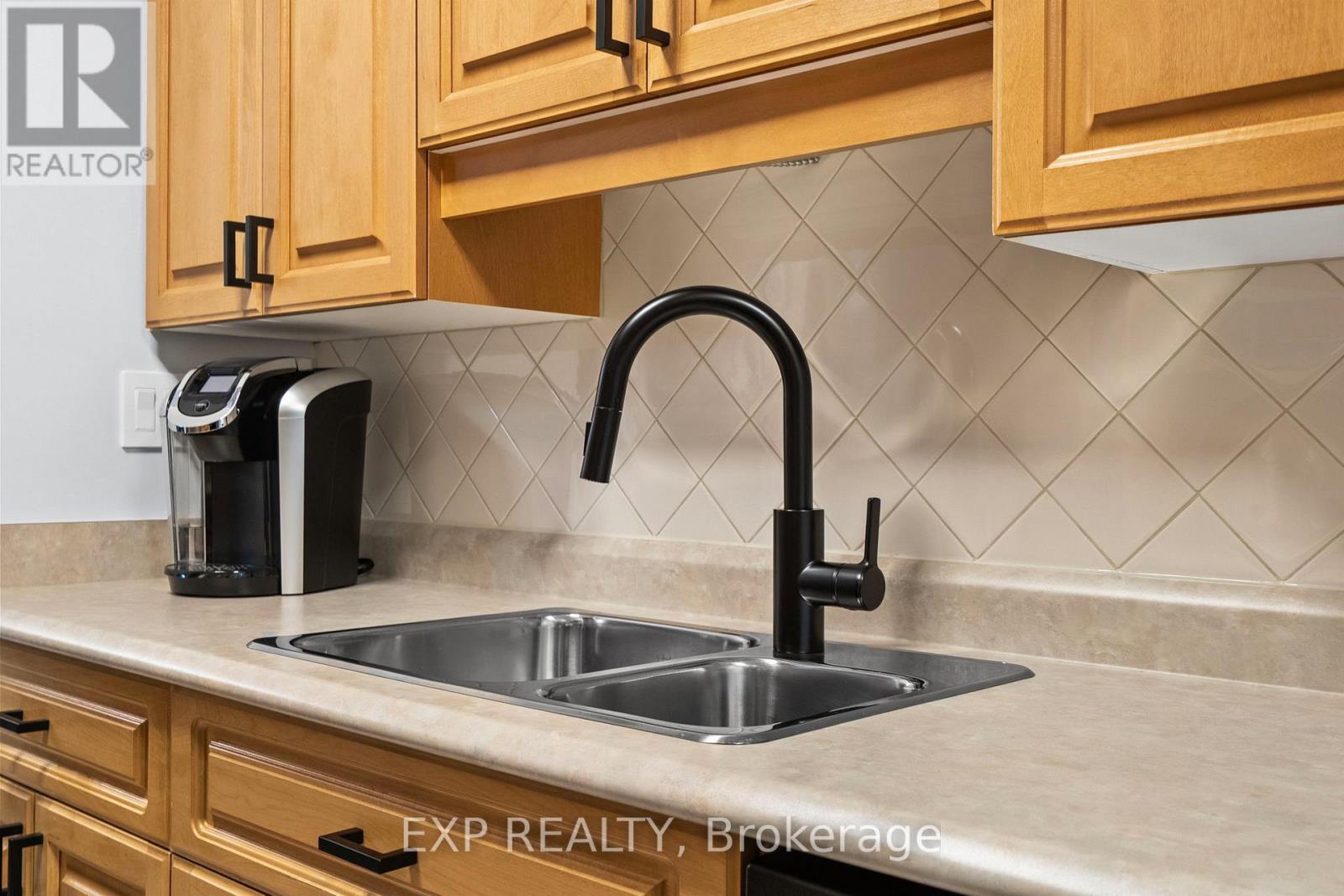 203 - 15390 Yonge Street, Aurora, Ontario  L4G 1N8 - Photo 24 - N12557188