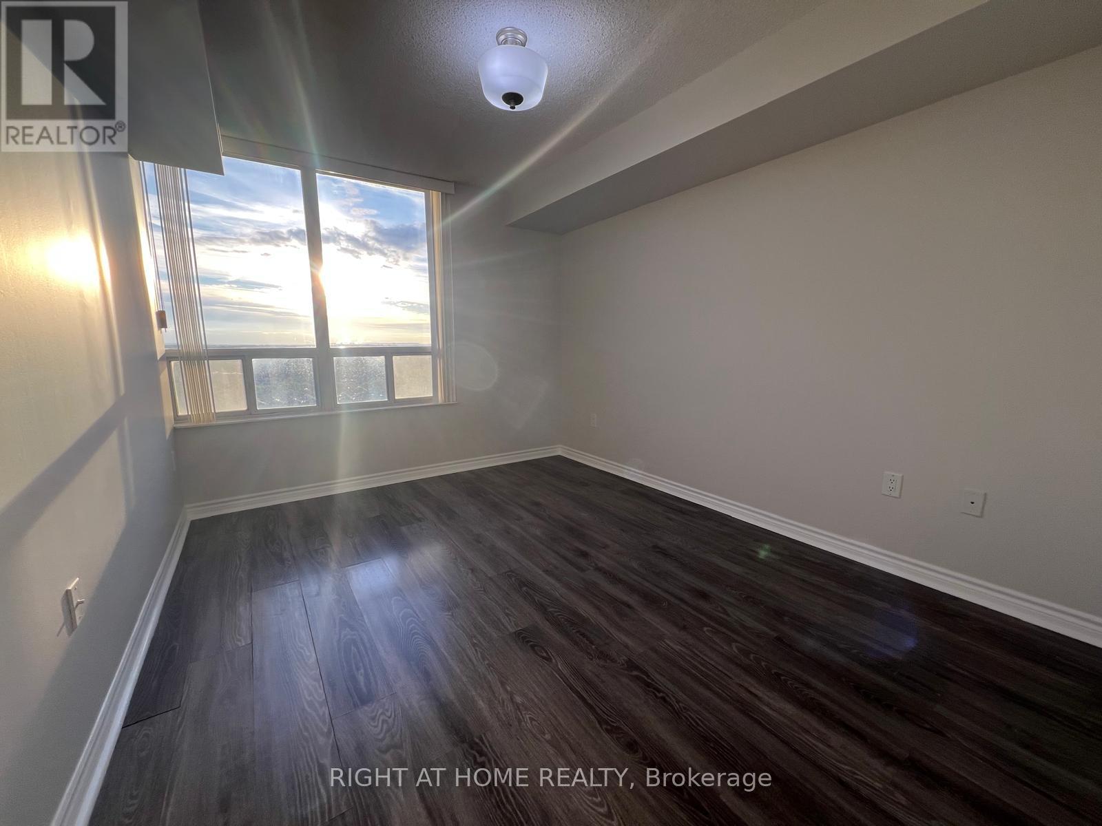 1808 - 55 Strathaven Drive, Mississauga, Ontario  L5R 4G9 - Photo 10 - W12557150