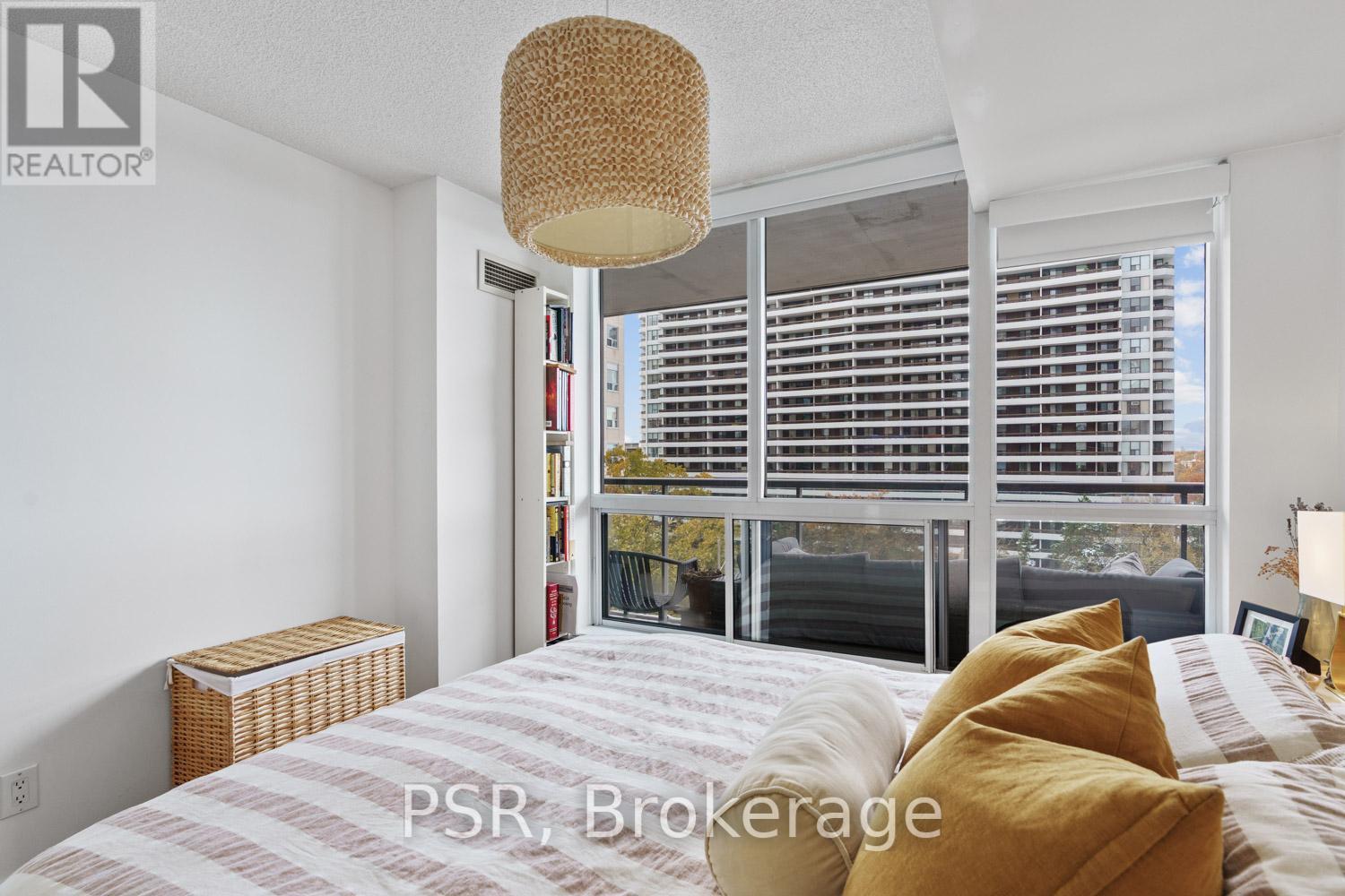 709 - 70 High Park Avenue, Toronto, Ontario  M6P 1A1 - Photo 20 - W12557160