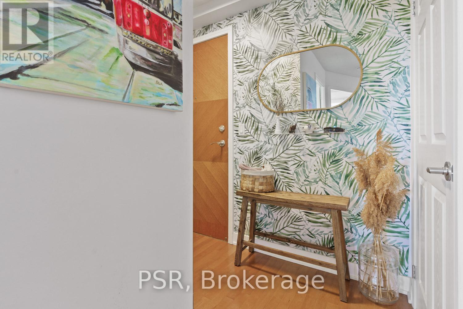 709 - 70 High Park Avenue, Toronto, Ontario  M6P 1A1 - Photo 4 - W12557160