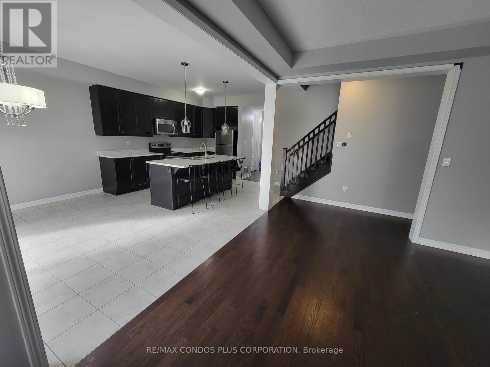 1542 Tough Gate, Milton, Ontario  L9T 6J1 - Photo 32 - W12557176