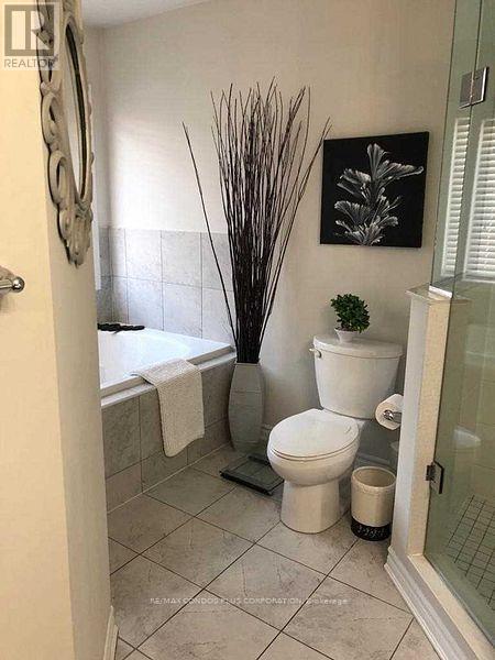 1542 Tough Gate, Milton, Ontario  L9T 6J1 - Photo 35 - W12557176