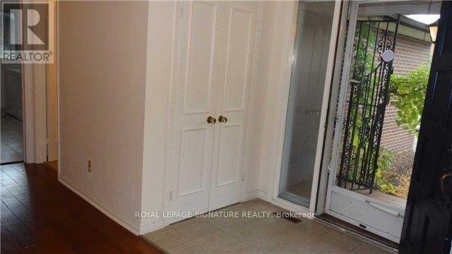 10 Teagarden Court, Toronto, Ontario  M2N 5Z9 - Photo 6 - C12553874
