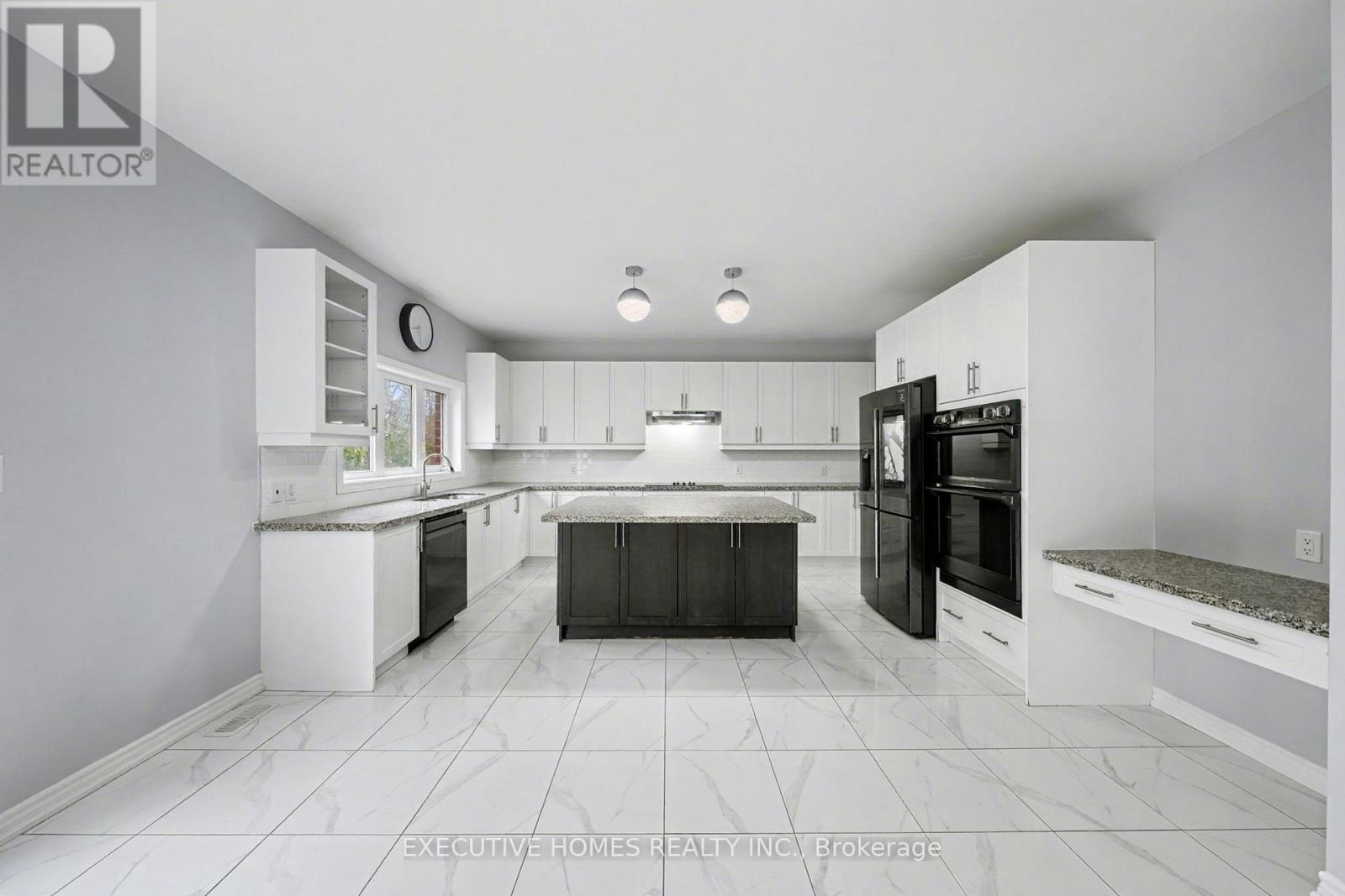 1753 Emberton Way, Innisfil, Ontario  L9S 0N4 - Photo 13 - N12555980