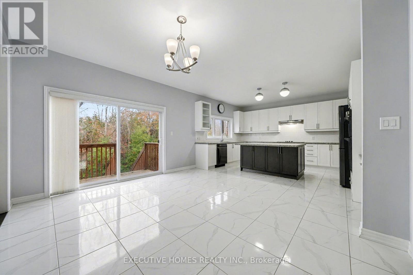 1753 Emberton Way, Innisfil, Ontario  L9S 0N4 - Photo 10 - N12555980