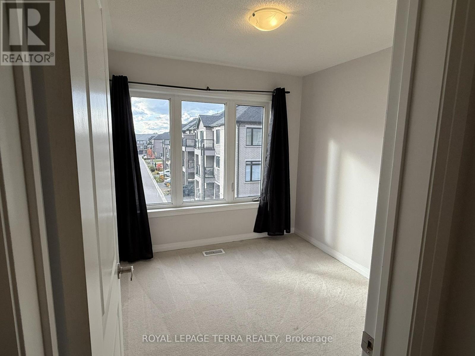 1114 - 585 Colborne Street E, Brantford, Ontario  N3S 0K4 - Photo 11 - X12557164