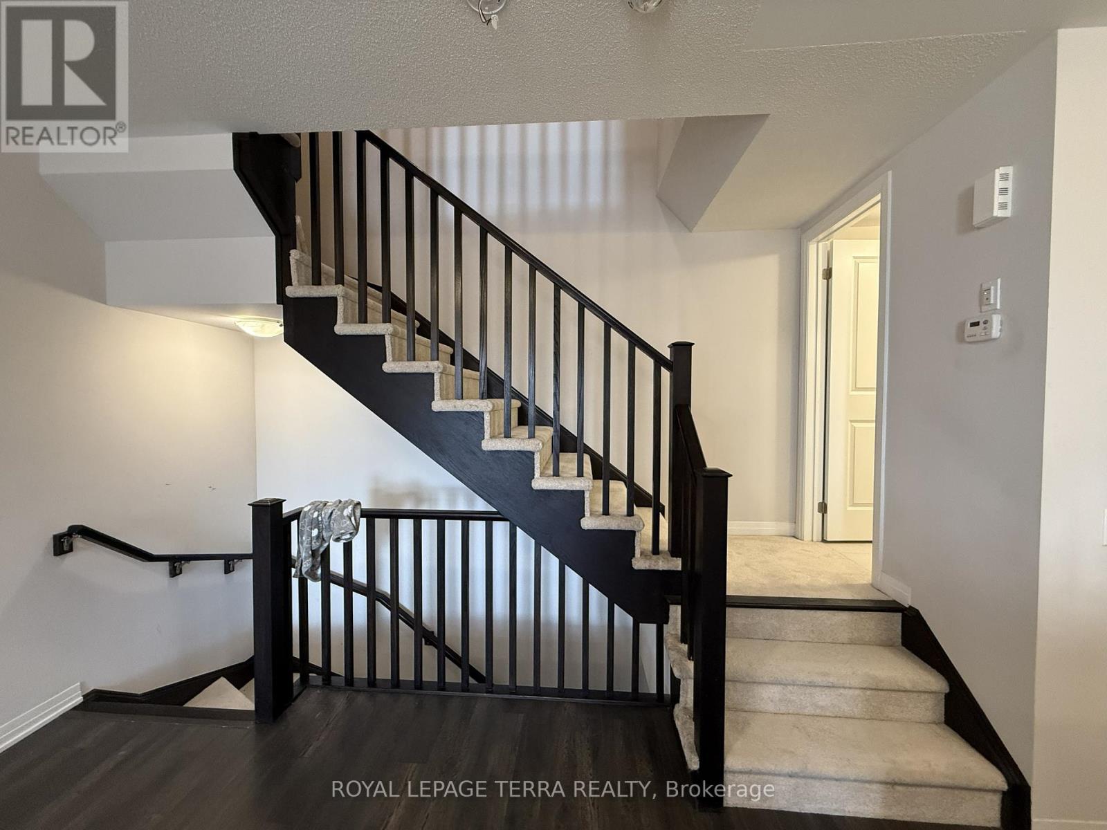 1114 - 585 Colborne Street E, Brantford, Ontario  N3S 0K4 - Photo 8 - X12557164