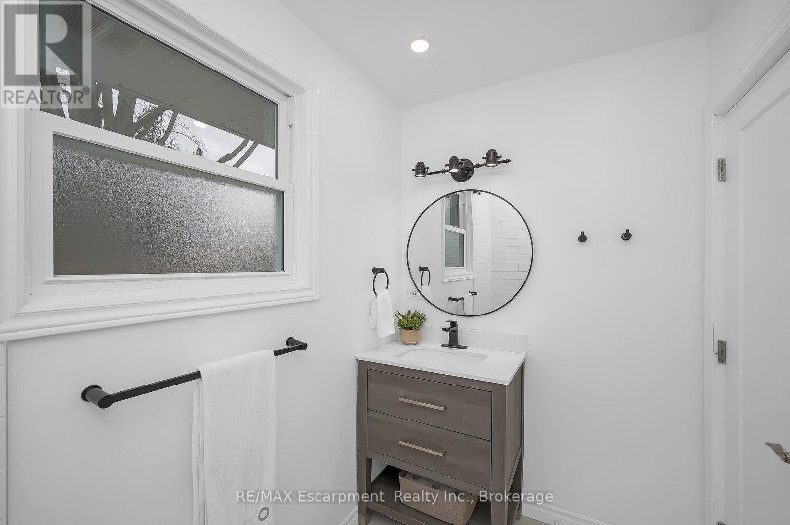 15 Harvest Lane, Brantford, Ontario  N3R 5R3 - Photo 15 - X12557208