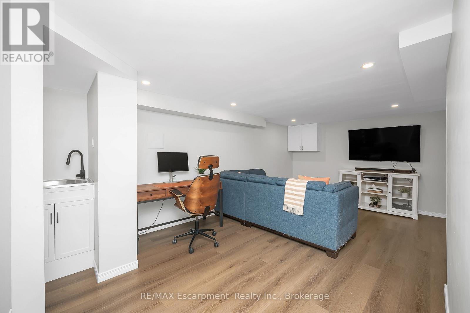 15 Harvest Lane, Brantford, Ontario  N3R 5R3 - Photo 28 - X12557208