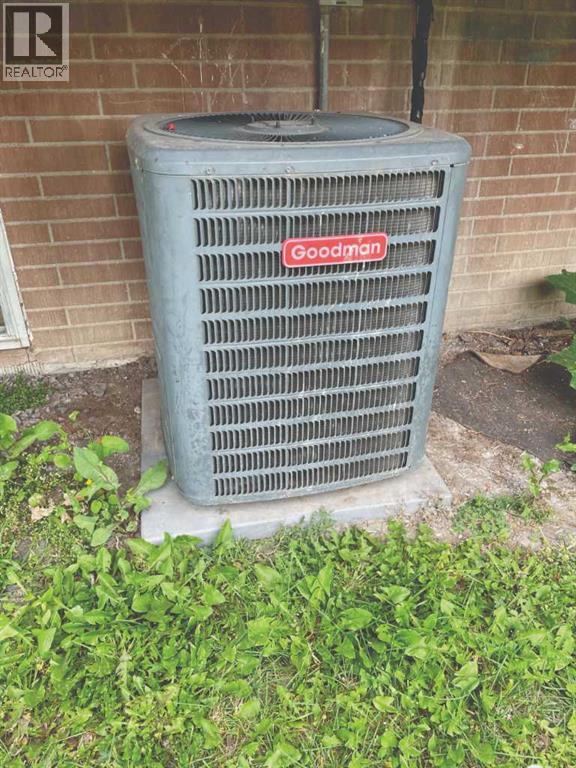 7508 36 Avenue Nw, Calgary, Alberta  t3b 1v3 - Photo 44 - A2261361