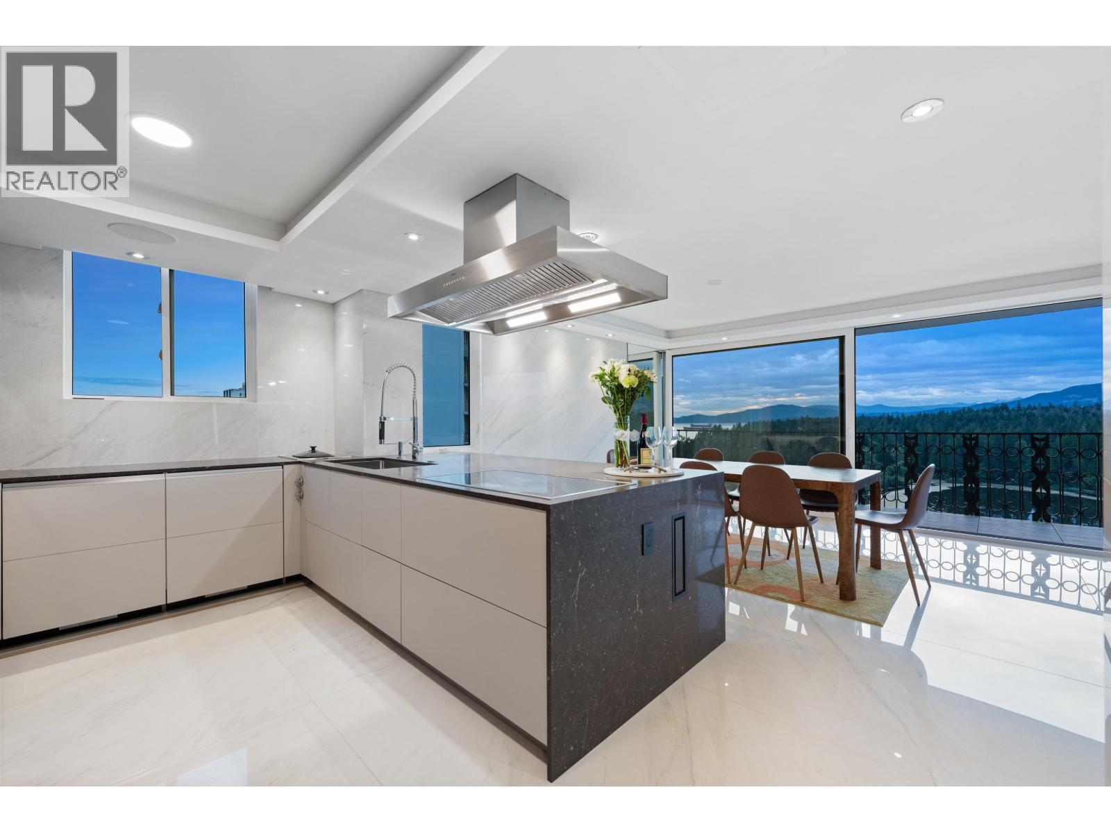 1501 845 Chilco Street, Vancouver, British Columbia V6G 2R2 - Photo 3 - R3068615