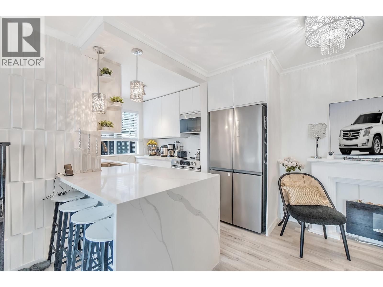 101 1750 Esquimalt Avenue, West Vancouver, British Columbia  V7V 1R8 - Photo 13 - R3068616