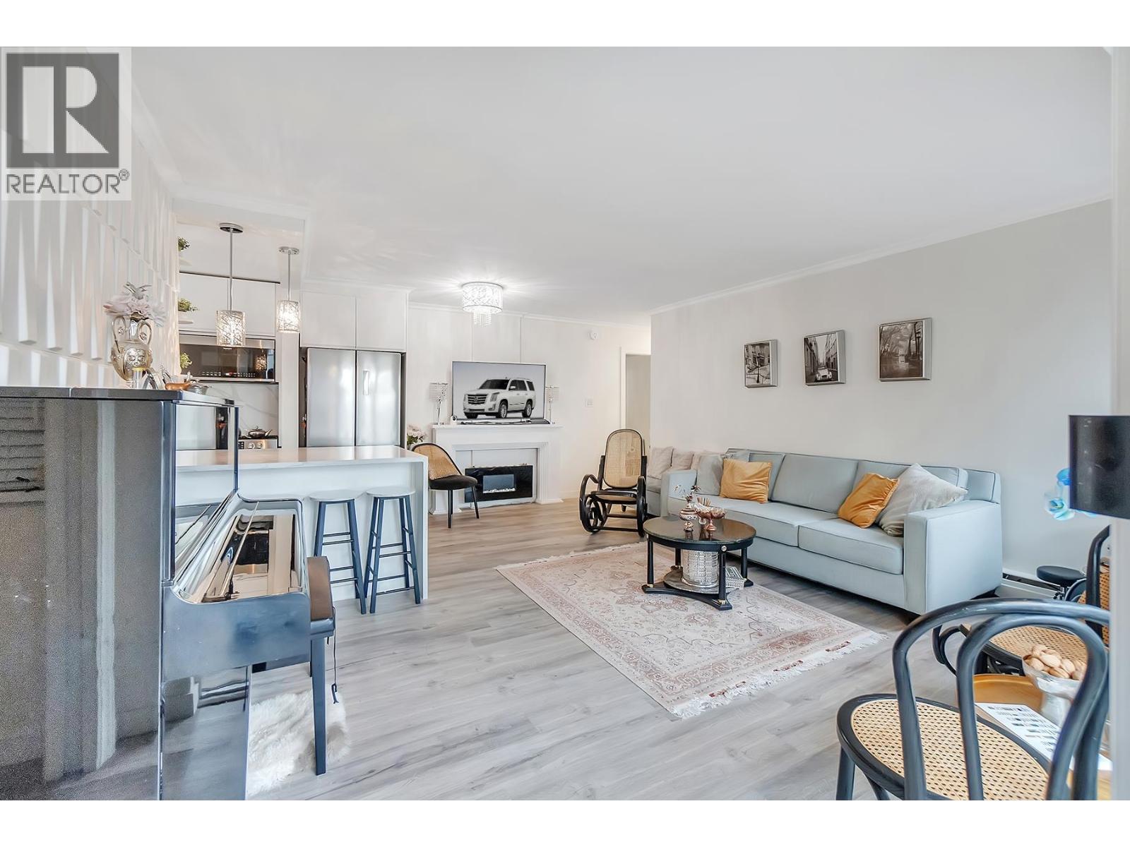 101 1750 Esquimalt Avenue, West Vancouver, British Columbia  V7V 1R8 - Photo 6 - R3068616