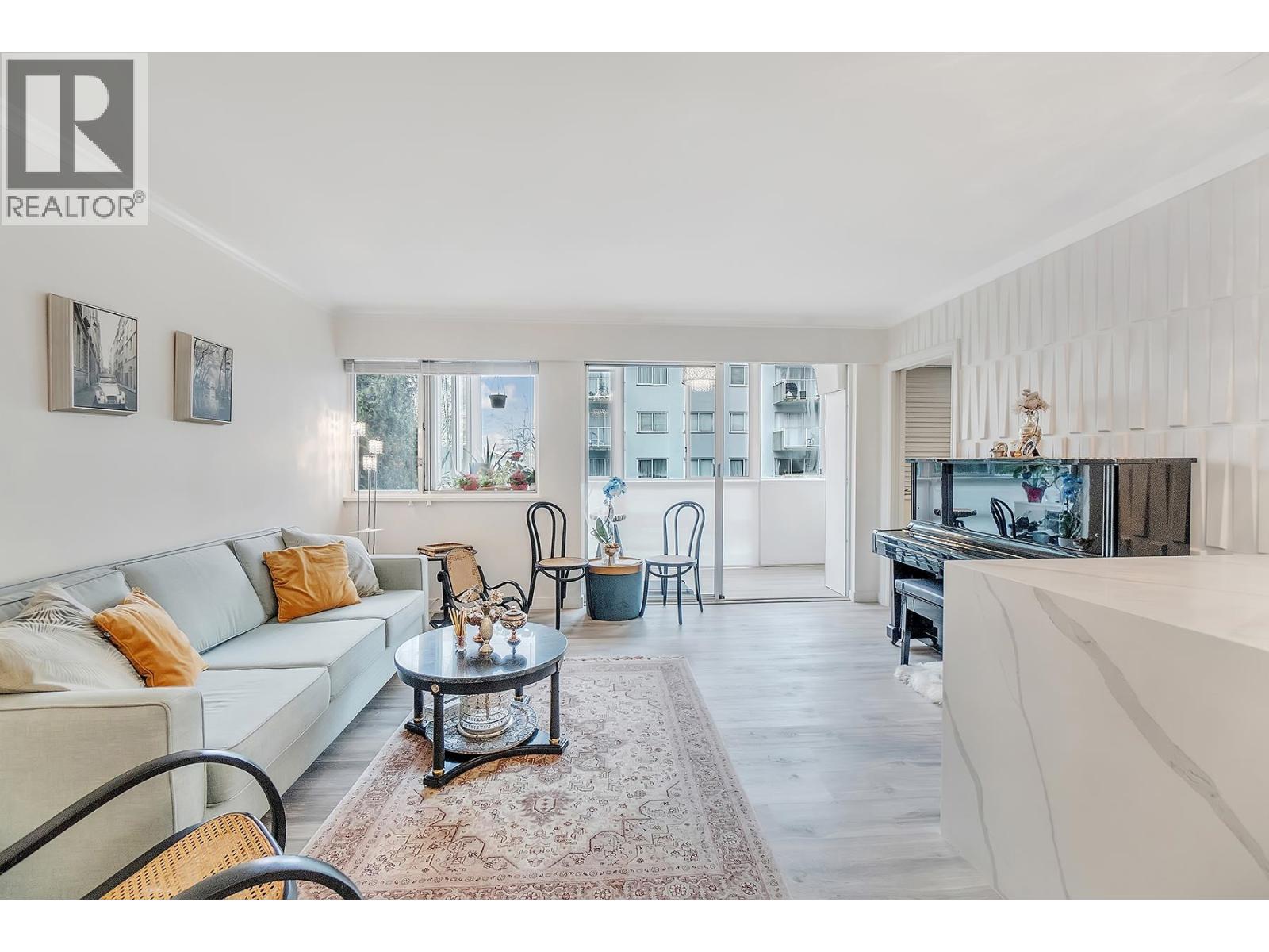 101 1750 Esquimalt Avenue, West Vancouver, British Columbia  V7V 1R8 - Photo 7 - R3068616