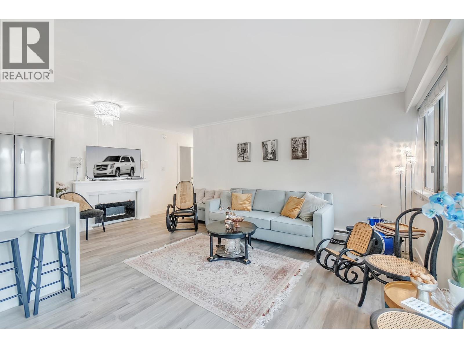 101 1750 Esquimalt Avenue, West Vancouver, British Columbia  V7V 1R8 - Photo 8 - R3068616