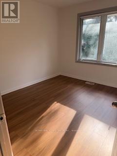 416 Lees Lane, Oakville, Ontario L6L 4S7 - Photo 21 - W12392863