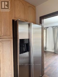 416 Lees Lane, Oakville, Ontario L6L 4S7 - Photo 15 - W12392863