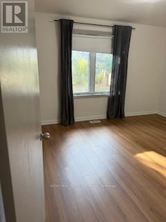 416 Lees Lane, Oakville, Ontario L6L 4S7 - Photo 25 - W12392863