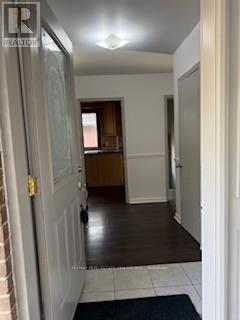 416 Lees Lane, Oakville, Ontario L6L 4S7 - Photo 3 - W12392863