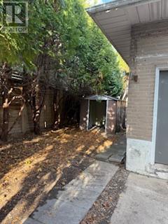 416 Lees Lane, Oakville, Ontario L6L 4S7 - Photo 40 - W12392863