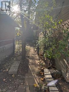 416 Lees Lane, Oakville, Ontario L6L 4S7 - Photo 37 - W12392863