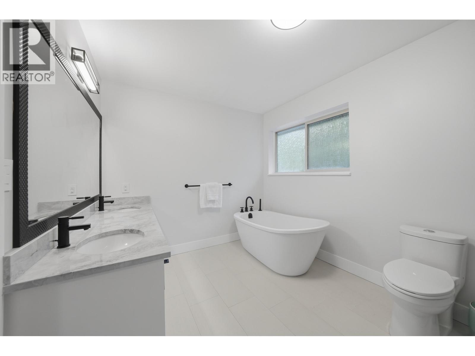 2509 Ashurst Avenue, Coquitlam, British Columbia  V3K 5T5 - Photo 14 - R3068619