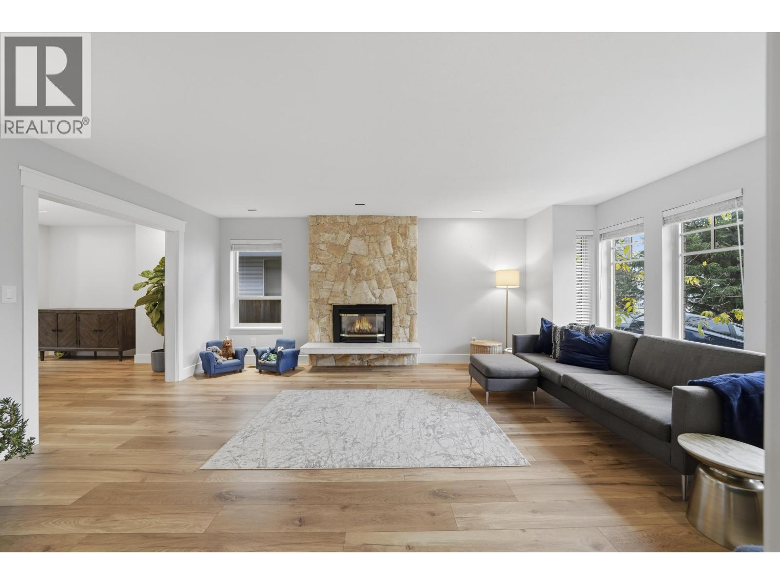 2509 Ashurst Avenue, Coquitlam, British Columbia  V3K 5T5 - Photo 8 - R3068619