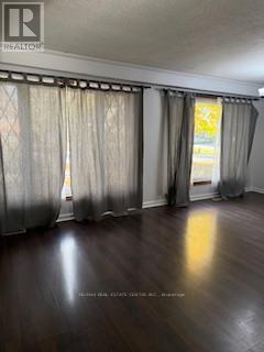 416 Lees Lane, Oakville, Ontario L6L 4S7 - Photo 8 - W12392863