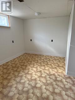 416 Lees Lane, Oakville, Ontario L6L 4S7 - Photo 34 - W12392863