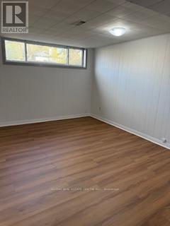 416 Lees Lane, Oakville, Ontario L6L 4S7 - Photo 32 - W12392863