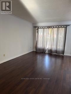 416 Lees Lane, Oakville, Ontario L6L 4S7 - Photo 7 - W12392863