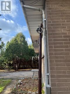 416 Lees Lane, Oakville, Ontario L6L 4S7 - Photo 39 - W12392863