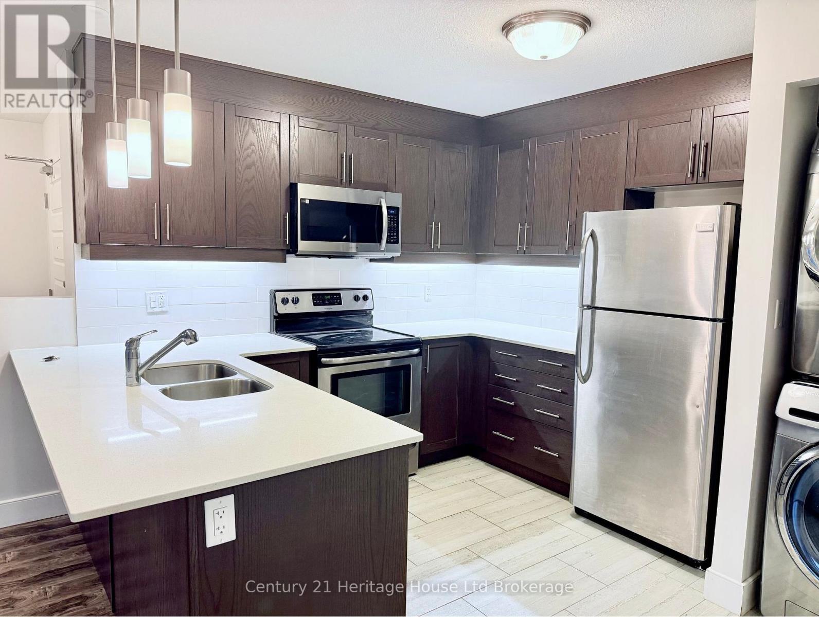 303 - 34 Brock Street, Woodstock, Ontario  N4S 3B5 - Photo 7 - X12557210