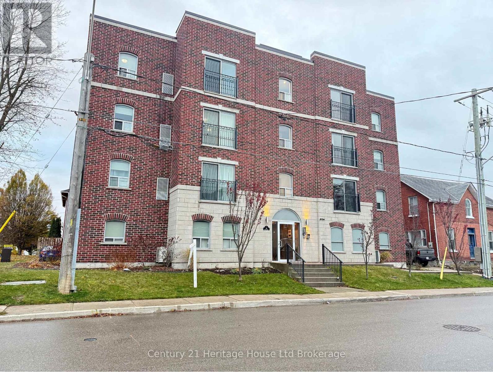 201 - 34 BROCK STREET, Woodstock, Ontario