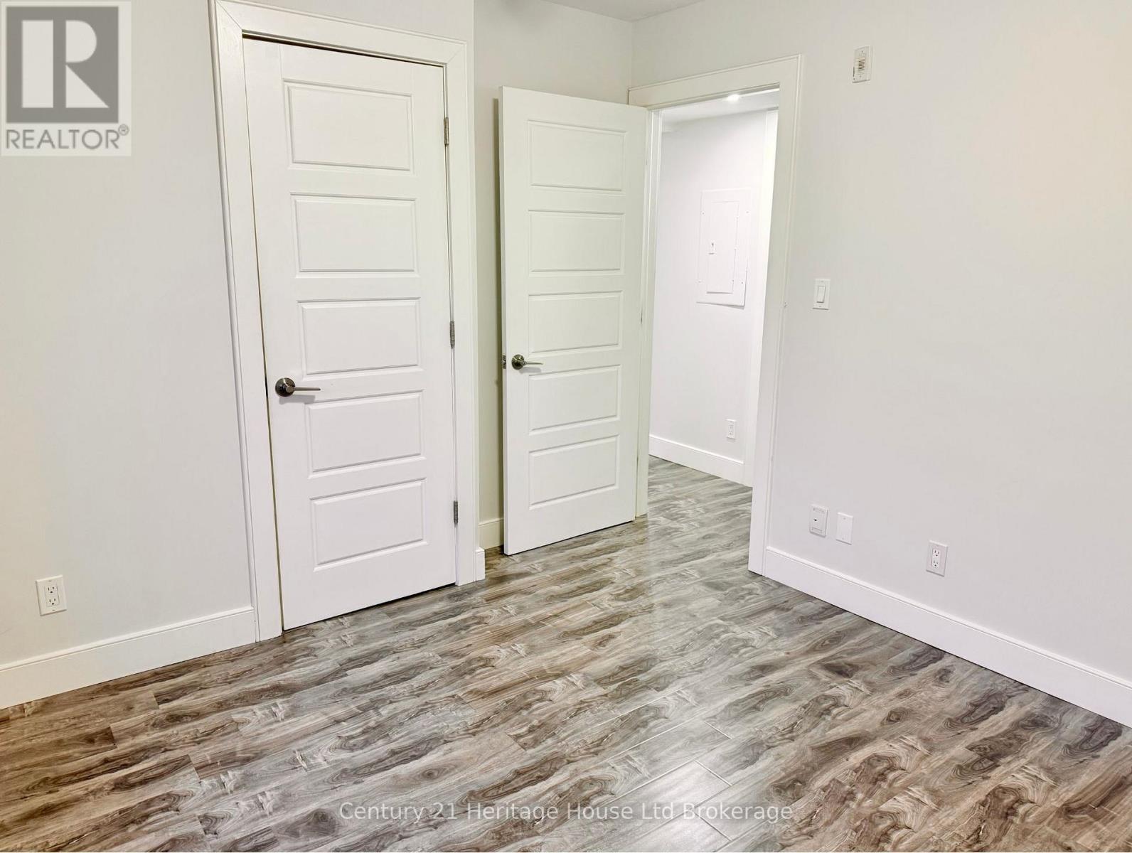 201 - 34 Brock Street, Woodstock, Ontario  N4S 3B5 - Photo 12 - X12557214