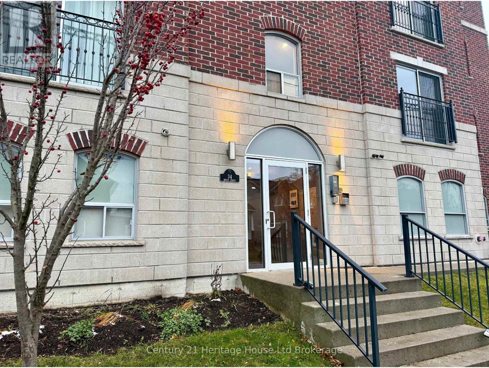 201 - 34 Brock Street, Woodstock, Ontario  N4S 3B5 - Photo 2 - X12557214