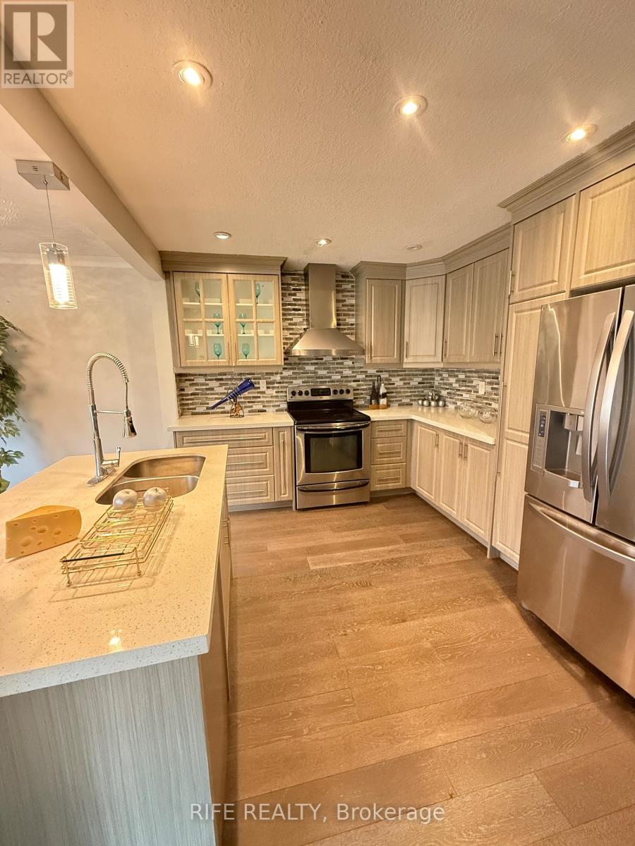 38 Aurora Heights Drive, Aurora, Ontario  L4G 2W7 - Photo 22 - N12553292