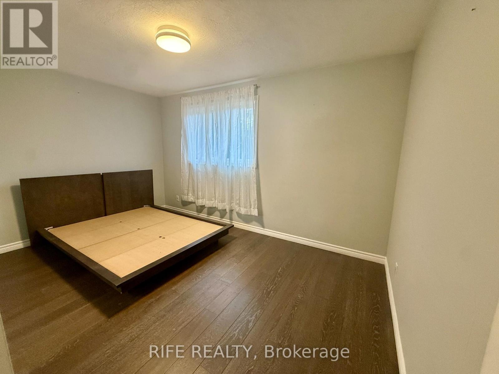 38 Aurora Heights Drive, Aurora, Ontario  L4G 2W7 - Photo 13 - N12553292